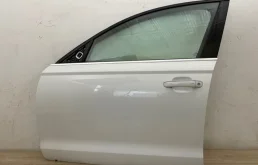 Двери для Audi A6 2013 года на фотографиях