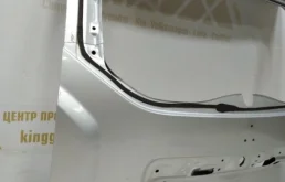 Дверь багажника для Renault Duster 2010 года на фотографиях