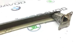 Усилитель заднего бампера для Skoda Octavia 2009 года на фотографиях