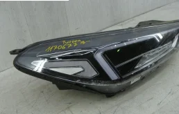 Фара правая для Hyundai Tucson 2015 года на фотографиях