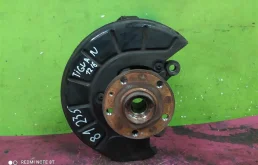 Кулак поворотный правый для Volkswagen Tiguan 2016 года на фотографиях