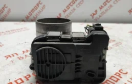 Дроссельная заслонка для Volkswagen Passat 2006 года на фотографиях