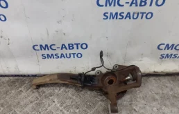 Кулак поворотный правый для Mercedes-Benz M class 2011 года на фотографиях