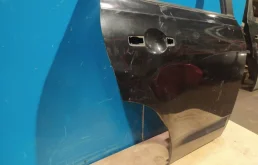 Накладка на дверь задняя правая для Nissan Qashqai 2008 года на фотографиях