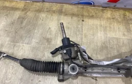 Рулевая рейка для Ford Focus 2017 года на фотографиях