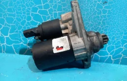 Стартер для Volkswagen Polo 2008 года на фотографиях