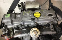 Двигатель для Opel Vectra 1999 года на фотографиях