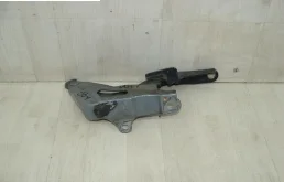 Петля капота правая для Kia Sportage на фотографиях