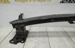 Усилитель бампера передний верхний для Hyundai Tucson 2021 года на фотографиях