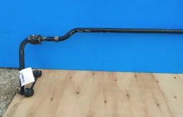 Стабилизатор поперечной устойчивости задний для Nissan X-Trail 2000 года на фотографиях