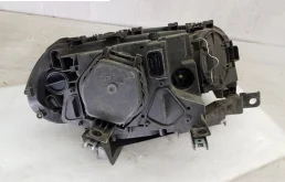 Фара ксенон левая для BMW X3 2008 года на фотографиях