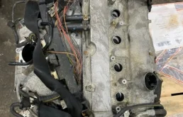 Двигатель без навесного для Opel Astra 1999 года на фотографиях