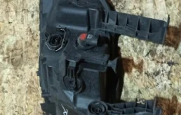 Противотуманка (ПТФ) передняя правая для Opel Astra 2017 года на фотографиях