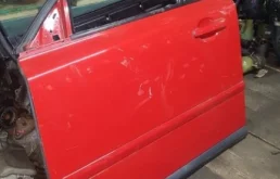 Дверь передняя левая для Volvo S40 2012 года на фотографиях