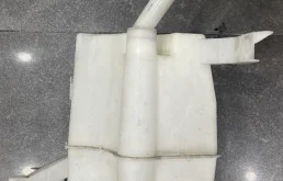 Бачок омывателя для Nissan X-Trail 2010 года на фотографиях