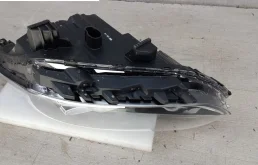 Фара ксенон левая для Kia Cerato 2017 года на фотографиях