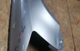 Крыло левое для Audi A6 2008 года на фотографиях