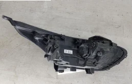 Фара ксенон левая для Kia Cerato 2017 года на фотографиях