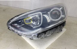 Фара ксенон левая для Kia Cerato 2017 года на фотографиях