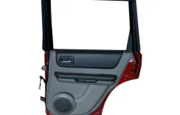 Дверь задняя правая для Nissan X-Trail 2006 года на фотографиях