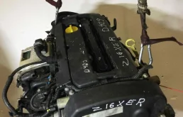 Двигатель без навесного для Opel Astra 2015 года на фотографиях