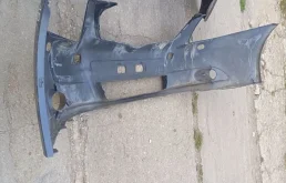 Бампер для Toyota Avensis 2012 года на фотографиях