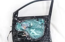 Дверь передняя правая для Lexus RX 2008 года на фотографиях