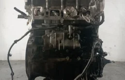 Двигатель без навесного для Toyota Camry 2017 года на фотографиях