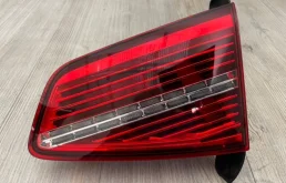 Фонарь внутренний правый для Volkswagen Passat 2019 года на фотографиях