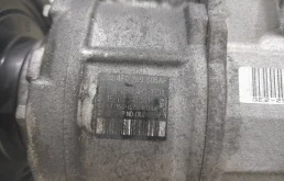 Компрессор кондиционера для Audi A6 2006 года на фотографиях