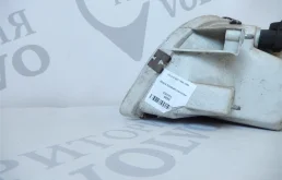 Фара правая для Volvo S40 2000 года на фотографиях