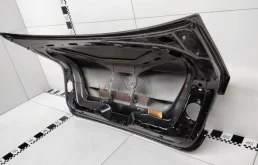 Крышка багажника для Volkswagen Jetta 2005 года на фотографиях