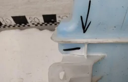 Бачок стеклоомывателя передний для Hyundai Tucson 2015 года на фотографиях