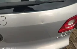 Крышка багажника для Volkswagen Tiguan 2009 года на фотографиях