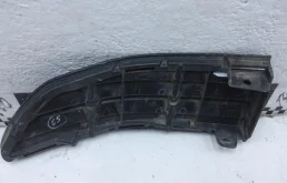 Решетка переднего бампера для Toyota RAV4 2014 года на фотографиях