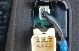 Фонарь правый для Toyota Land Cruiser 2008 года на фотографиях