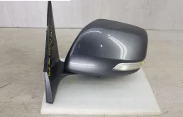 Зеркало боковое левое для Toyota Land Cruiser 2014 года на фотографиях