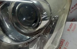 Фары для Toyota Avensis 2018 года на фотографиях