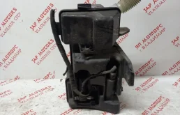 Бачок стеклоомывателя передний для Volkswagen Tiguan 2015 года на фотографиях