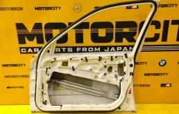 Двери для BMW 5er 2001 года на фотографиях