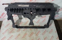 Кассета радиаторов для Volkswagen Tiguan 2012 года на фотографиях