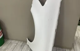 Крыло левое для Audi A6 2005 года на фотографиях