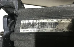 Раздатка для Volkswagen Touareg 2009 года на фотографиях