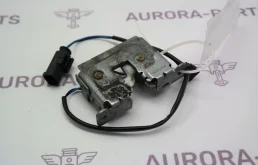 Замок капота левый для BMW X5 на фотографиях