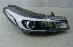 Фара правая для Kia Cerato 2017 года на фотографиях