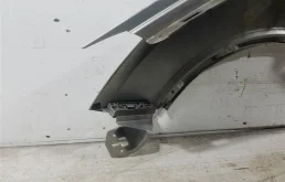 Крыло правое для Ford Kuga 2008 года на фотографиях