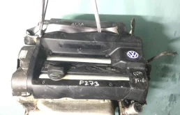 Двигатель без навесного для Volkswagen Caddy 2000 года на фотографиях