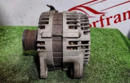 Генератор для Nissan X-Trail 2003 года на фотографиях