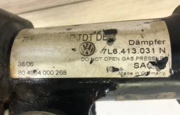 Рычаг передний левый верхний для Volkswagen Touareg 2008 года на фотографиях