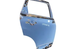 Дверь задняя правая для Nissan Qashqai 2018 года на фотографиях